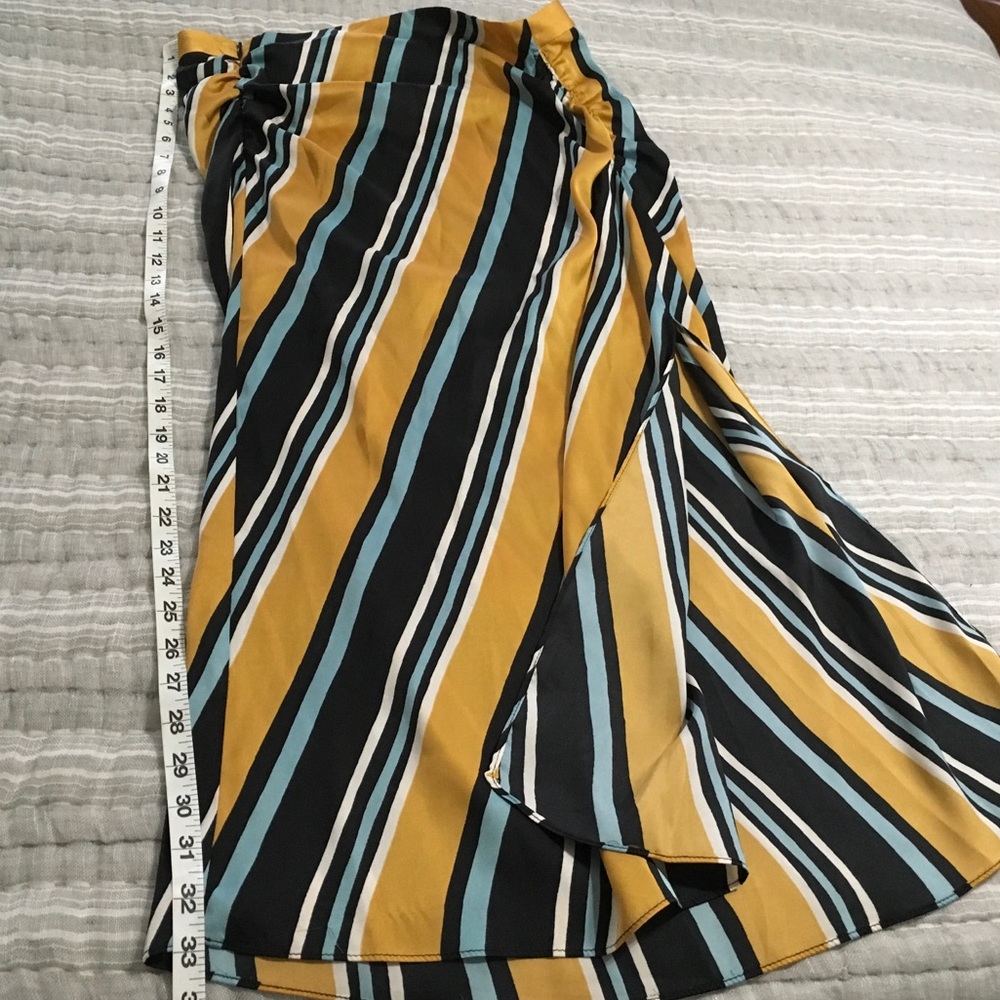 ZARA NWT Striped skirt with slit